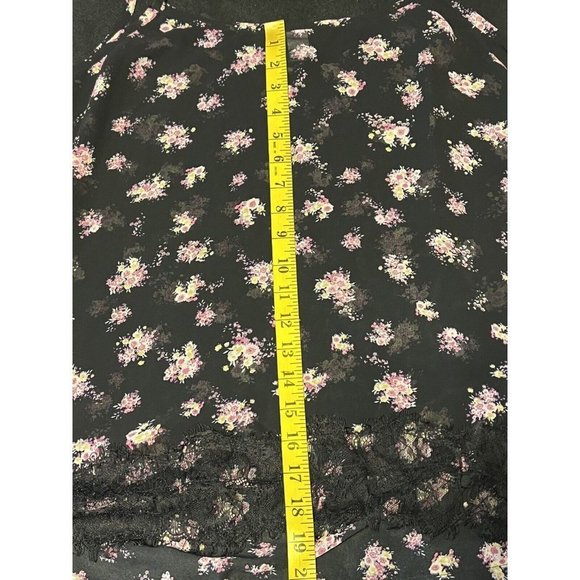 Torrid black floral camisol tank top Lace Bottom Women’s Size 3 (3X) - Picture 7 of 8